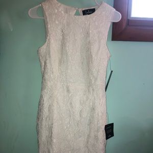 Whit lace lulus dress
